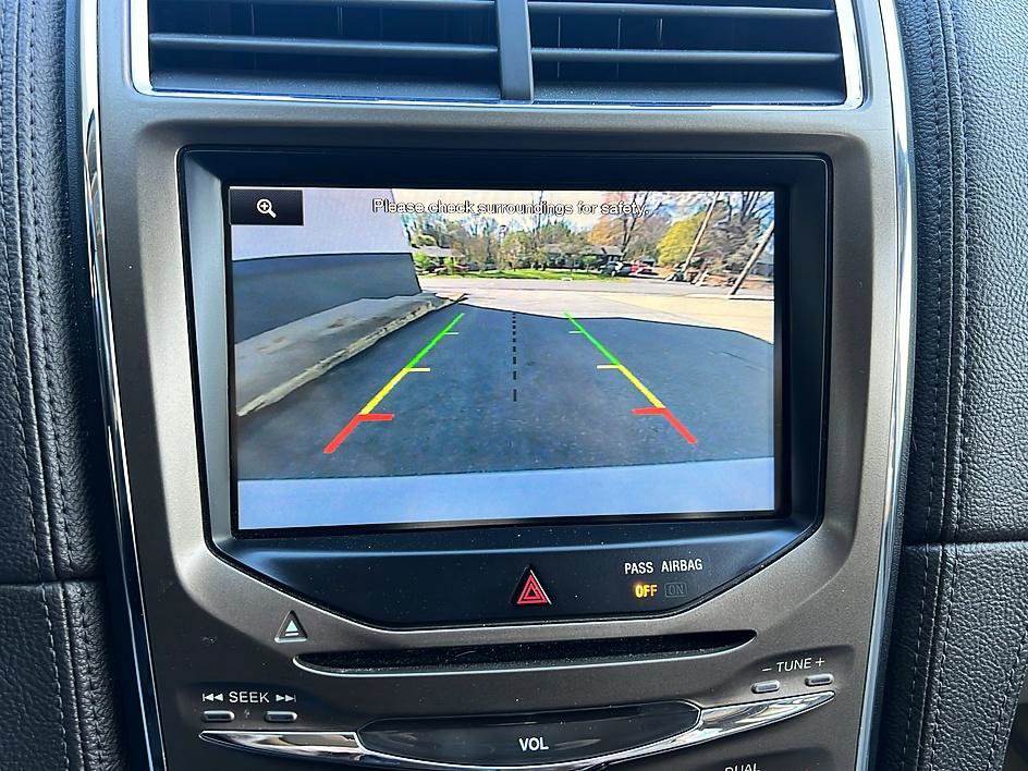 Used 2015 Lincoln MKX FWD w/ Equipment Group 102A image 14