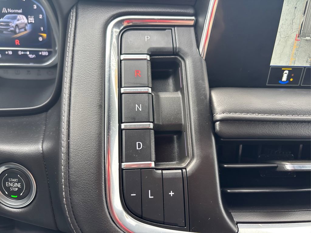 Used 2022 Chevrolet Tahoe Z71 w/ Off-Road Capability Package image 32