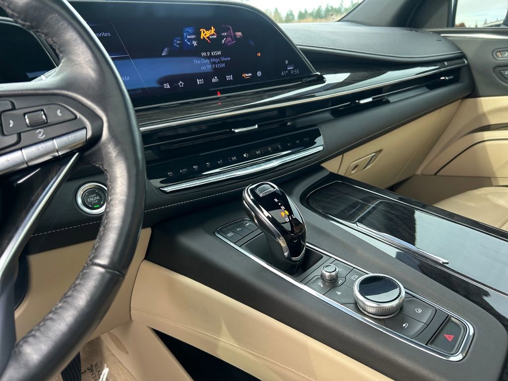 Used 2024 Cadillac Escalade Premium Luxury image 20