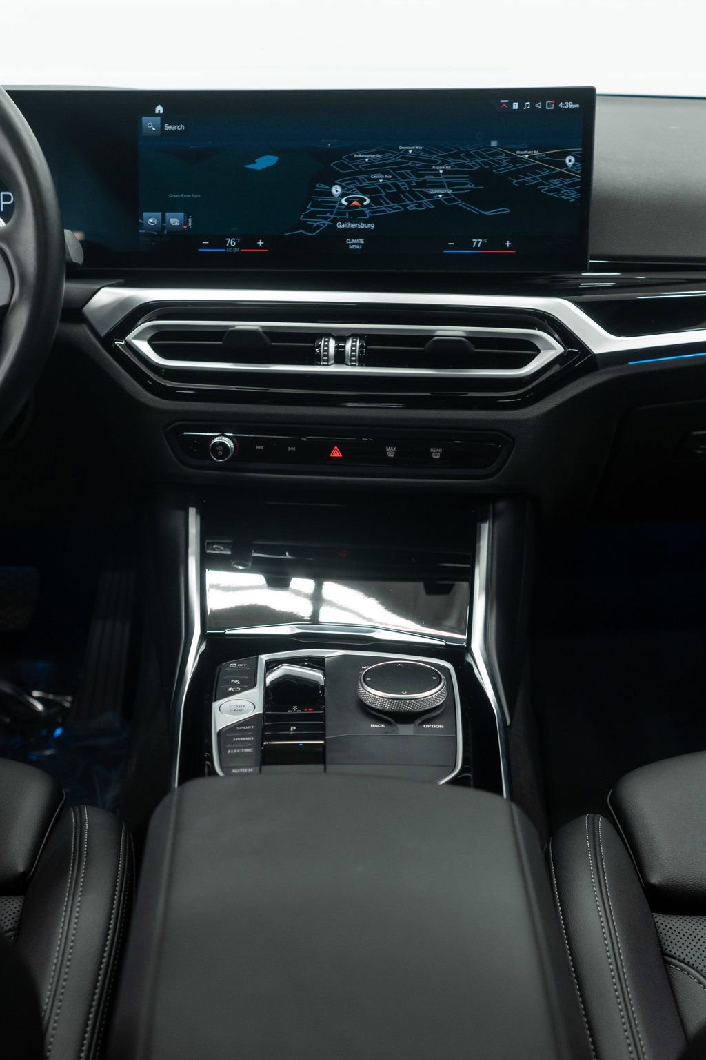 Used 2024 BMW 330e xDrive image 16