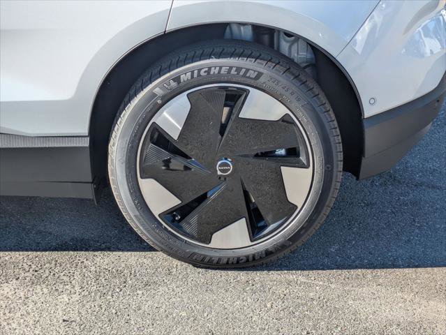 New 2025 Volvo EX30 Ultra w/ Protection Package Premier image 6