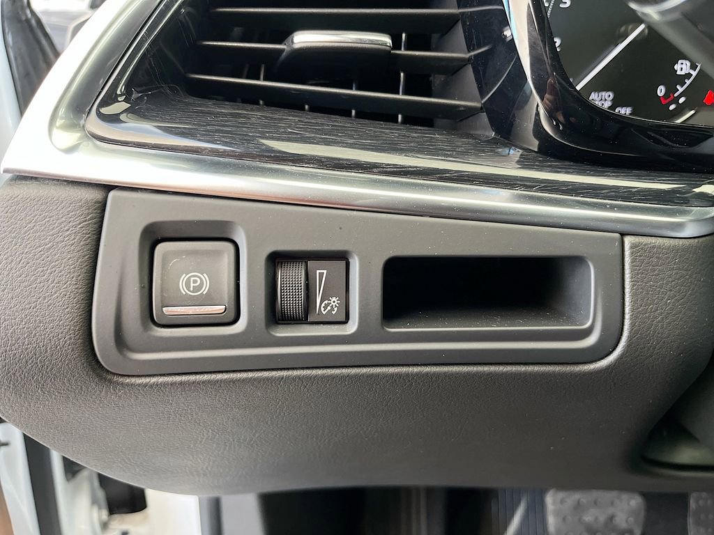 Used 2024 Cadillac XT5 Premium Luxury w/ LPO, Floor Liner Package image 10