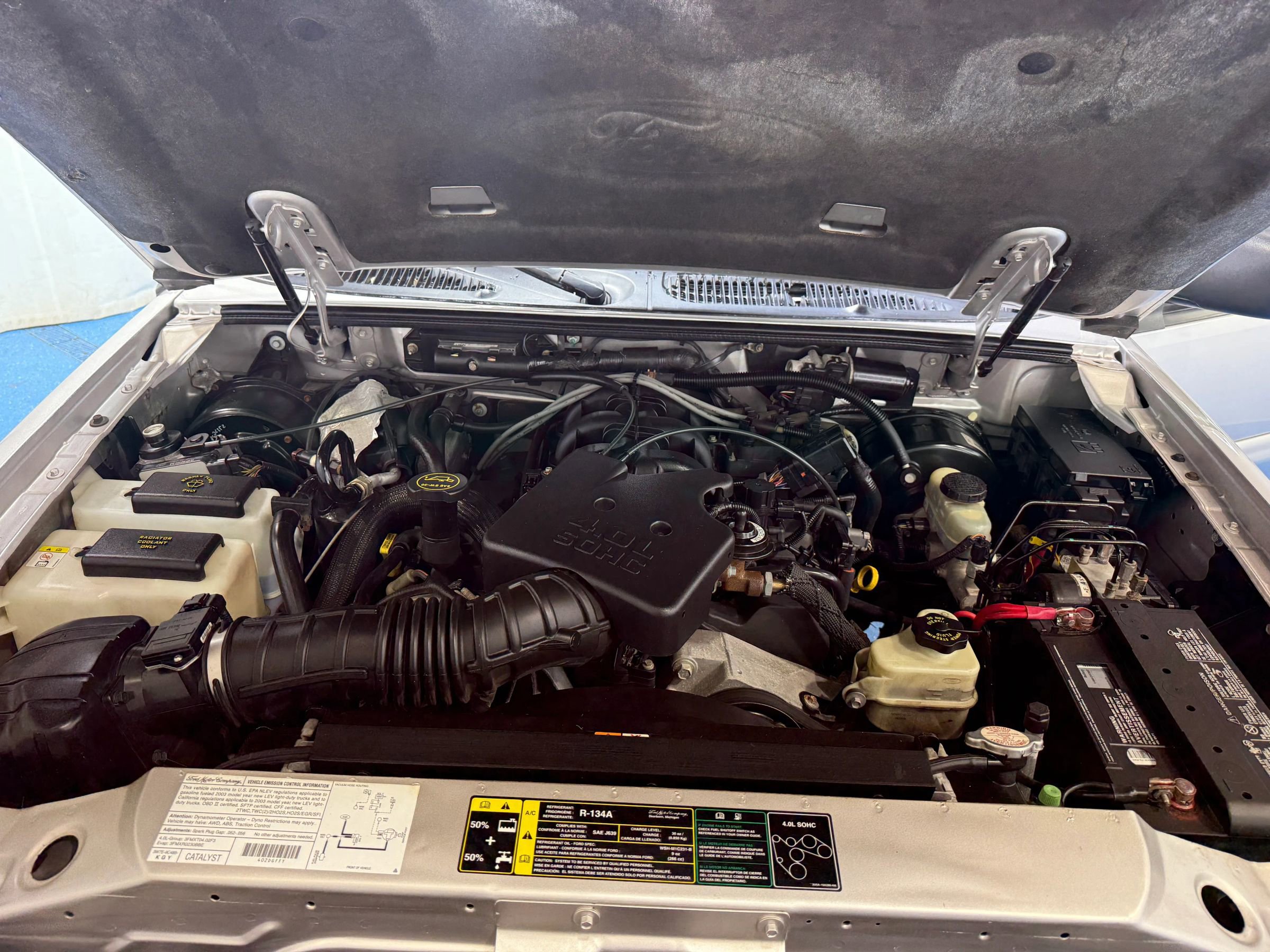 Used 2003 Ford Explorer Sport Trac XLT image 48