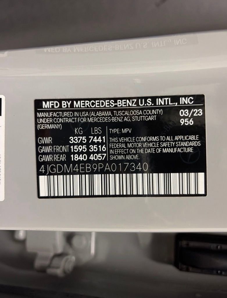 Certified 2023 Mercedes-Benz EQS 580 4MATIC SUV w/ Acoustic Comfort Package image 22