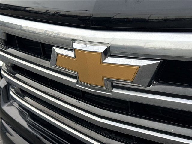 Certified 2023 Chevrolet Silverado 1500 High Country w/ High Country Premium Package image 35