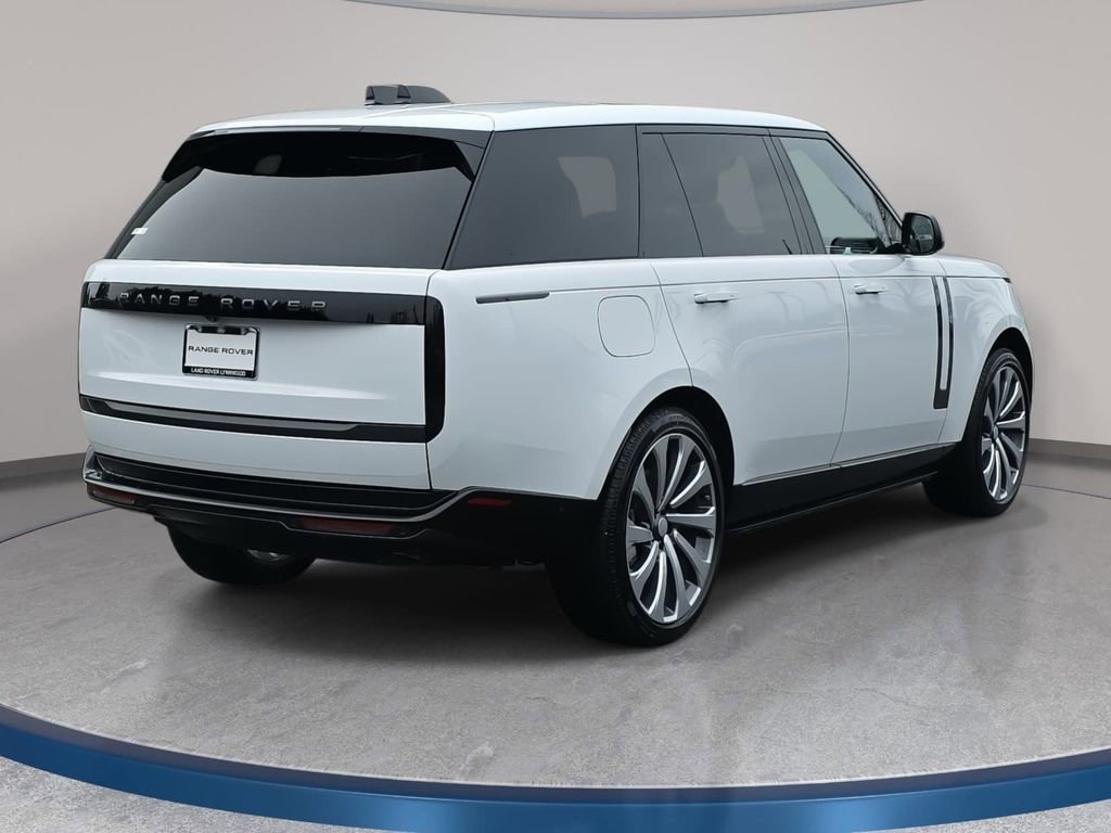 New 2025 Land Rover Range Rover Long Wheelbase SE image 5