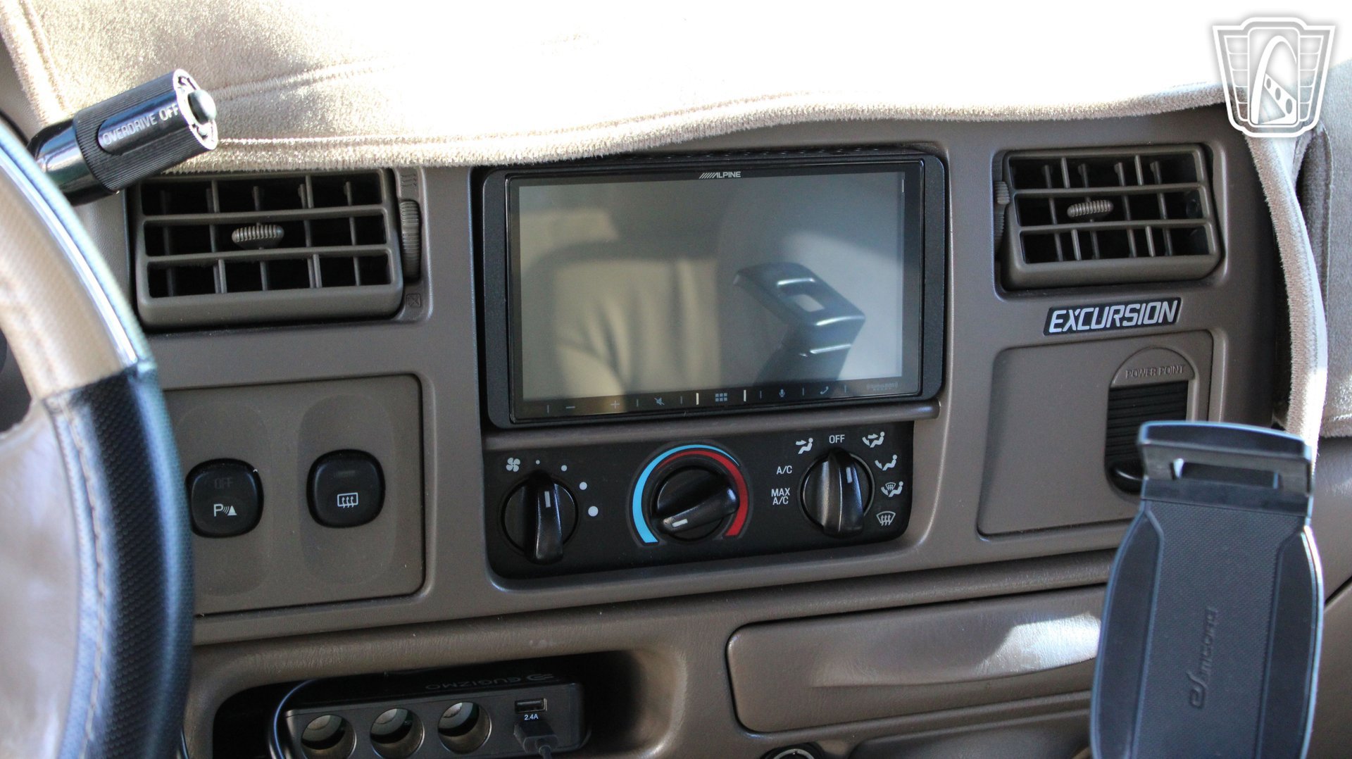 Used 2000 Ford Excursion Limited RWD image 6