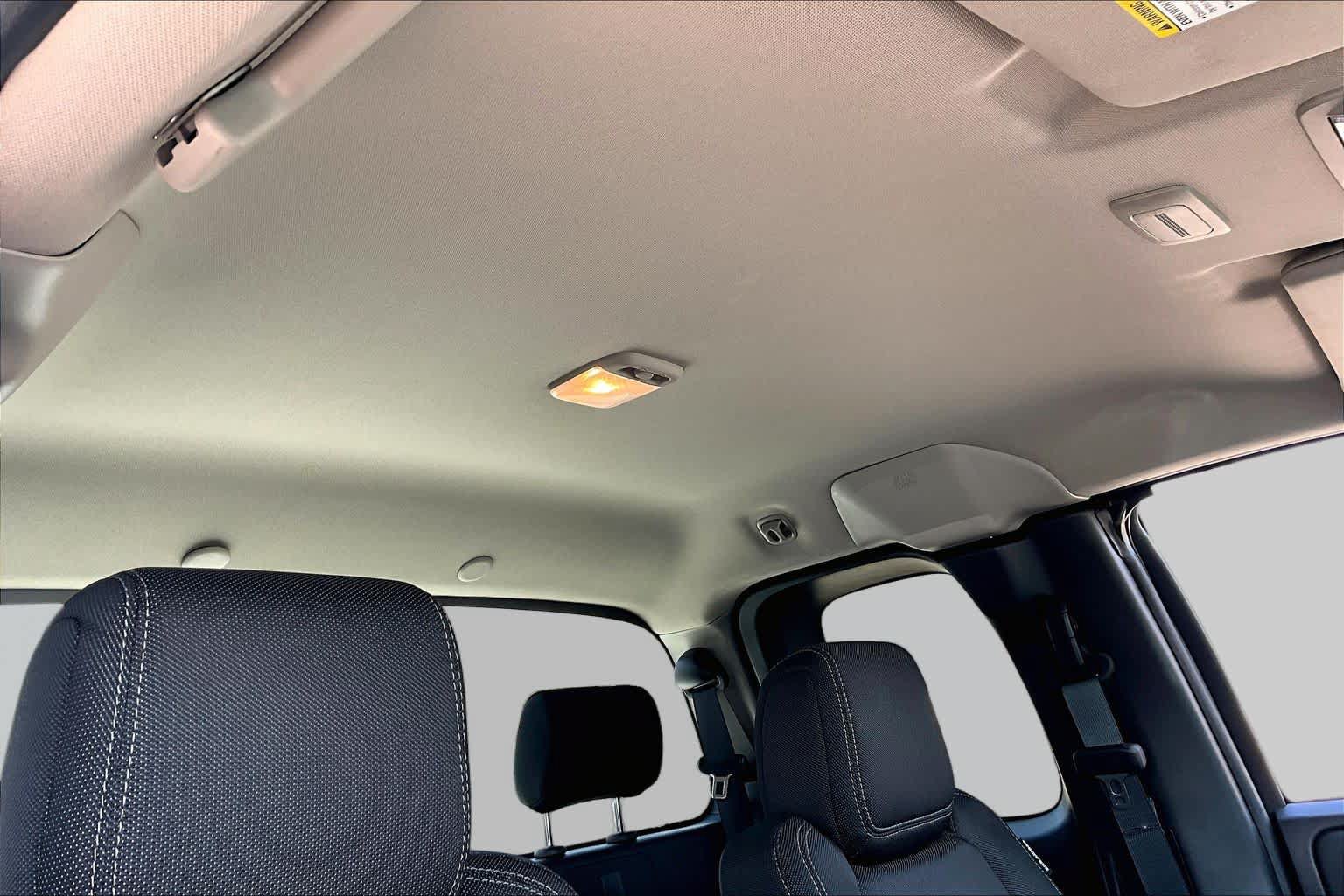 Certified 2024 Nissan Frontier SV w/ Technology Package RWD image 13