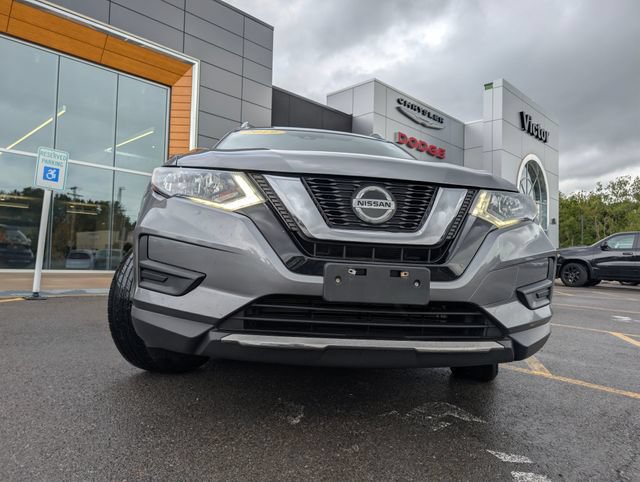 Used 2019 Nissan Rogue SV AWD/4WD image 2
