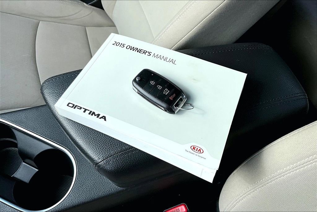 Used 2015 Kia Optima LX image 32