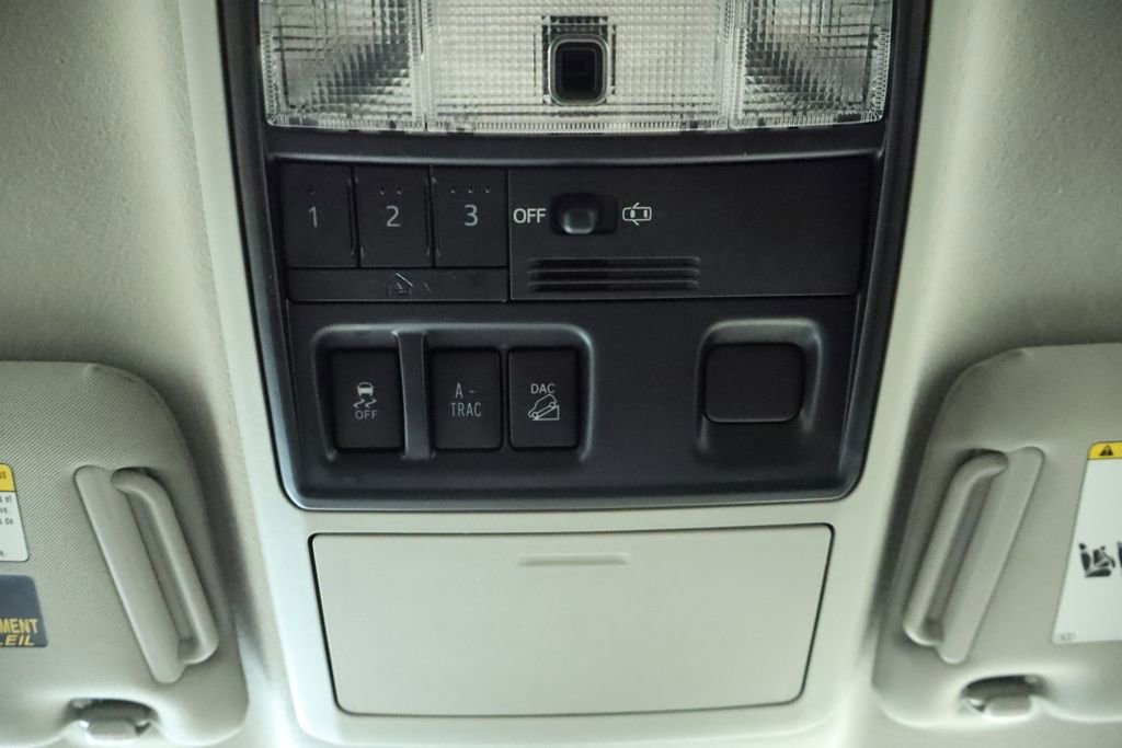 Used 2018 Toyota 4Runner SR5 Premium image 41