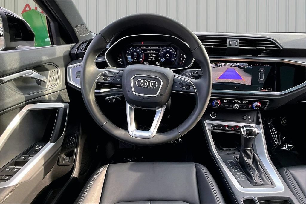 Used 2025 Audi Q3 2.0T Premium w/ Convenience Package AWD/4WD image 8