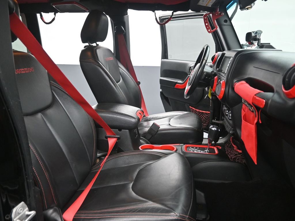 Used 2018 Jeep Wrangler Unlimited Rubicon AWD/4WD image 27