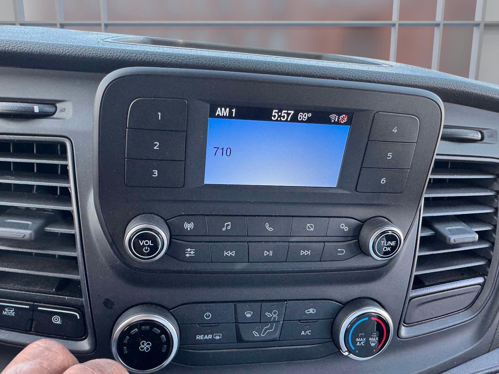 Used 2025 Ford Transit 250 Low Roof w/ Exterior Upgrade Package RWD image 29