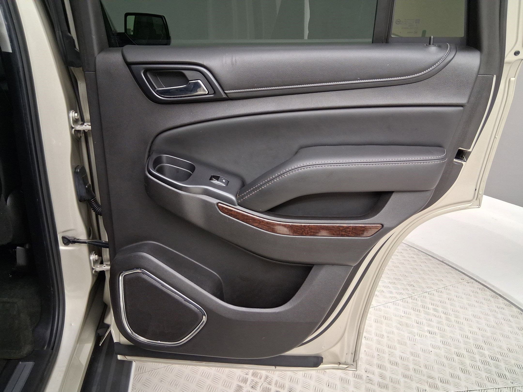 Used 2016 GMC Yukon SLT w/ Open Road Package image 30