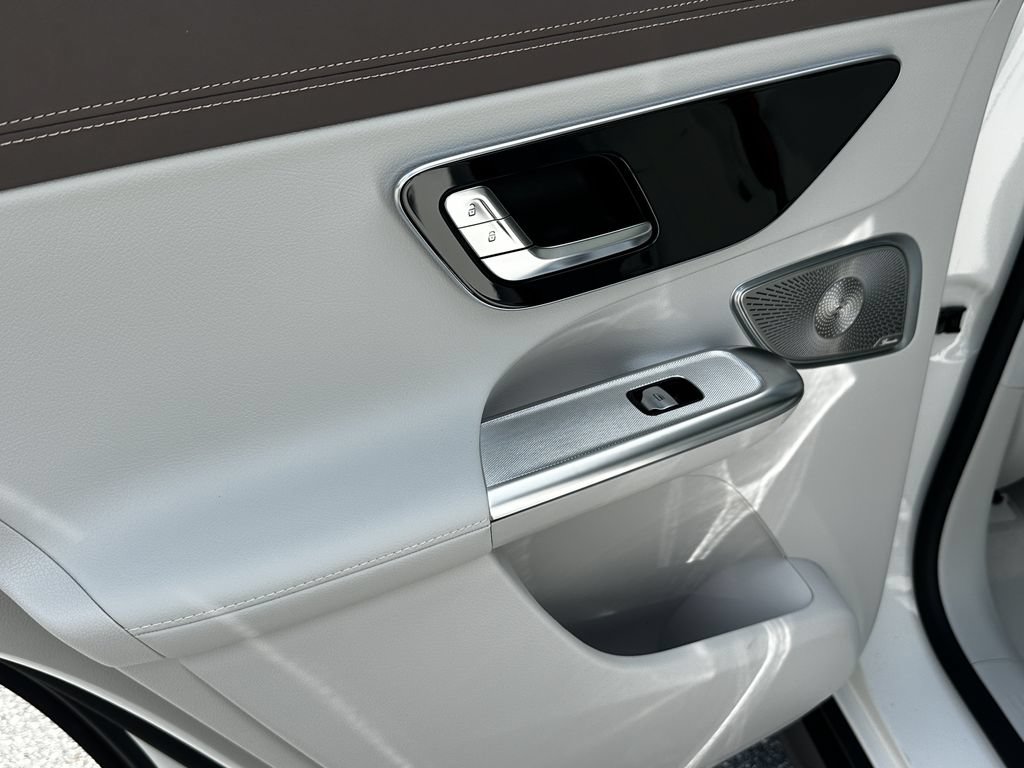 New 2027 Mercedes-Benz EQE 320+ SUV image 25