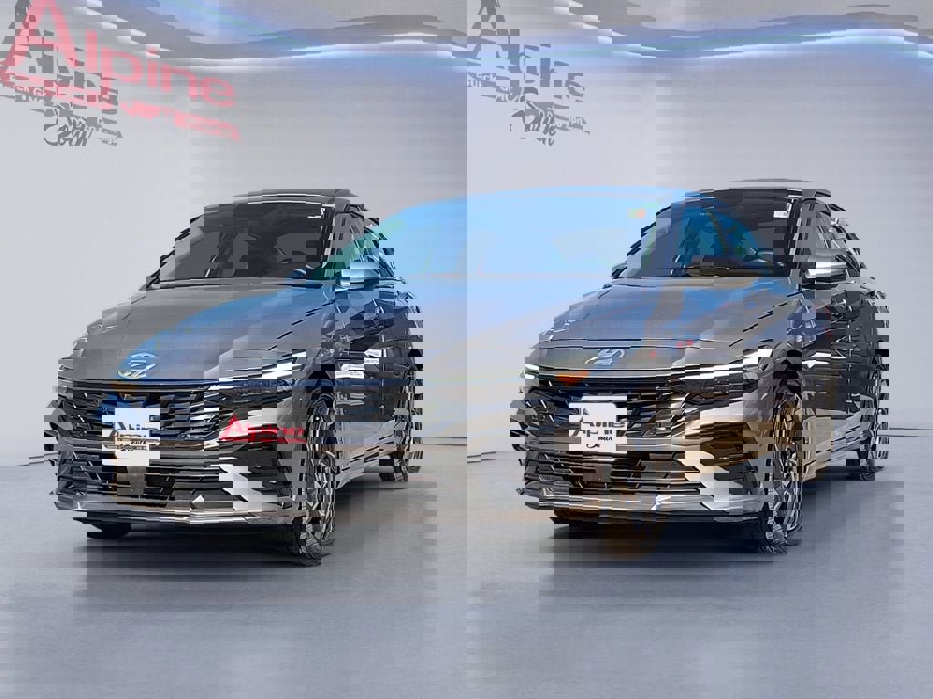 Used 2024 Hyundai Elantra SEL w/ Convenience Package image 1