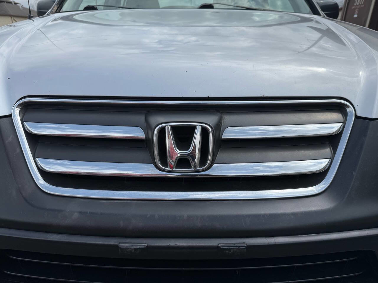 Used 2005 Honda CR-V LX image 8