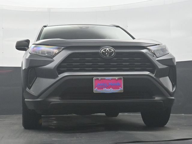 Used 2020 Toyota RAV4 LE FWD image 27