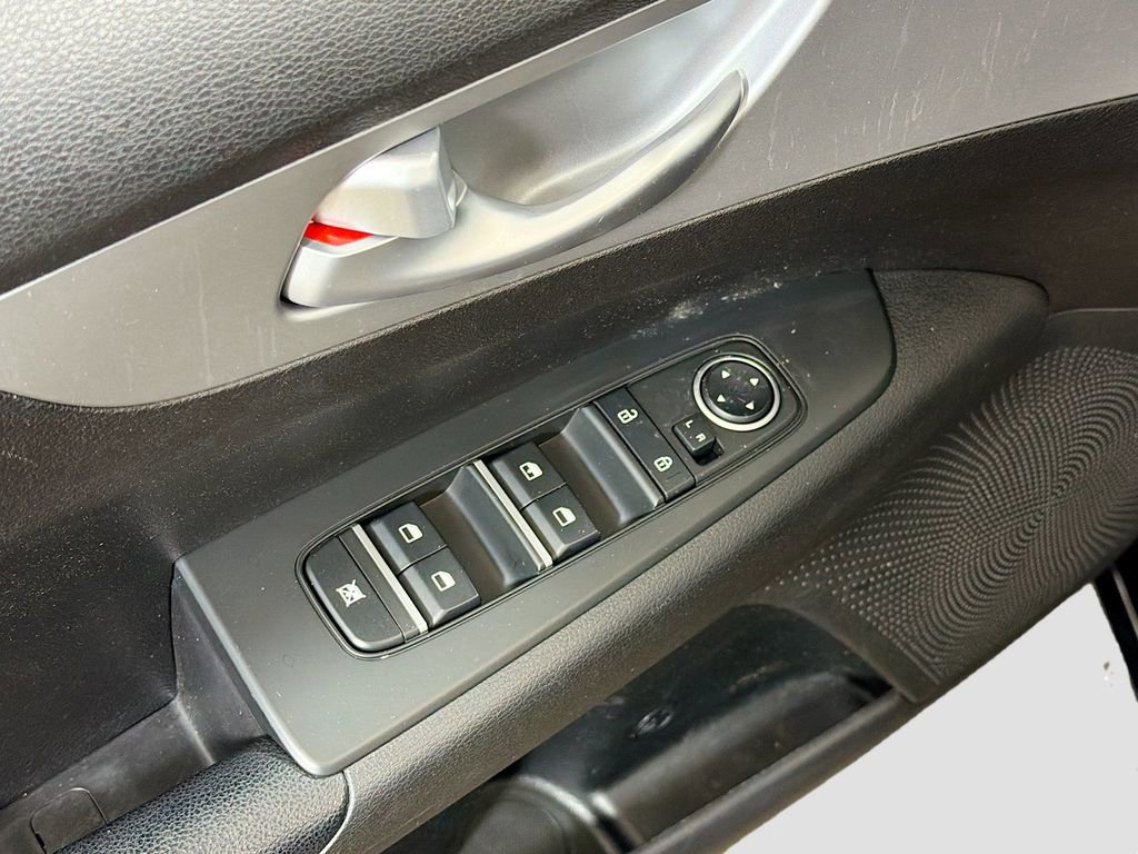 Used 2023 Kia Forte LXS w/ LXS Technology Package FWD image 20