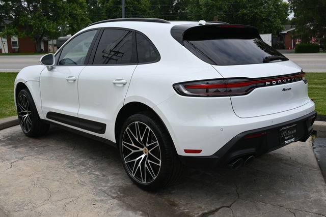 Used 2026 Porsche Macan AWD/4WD image 7