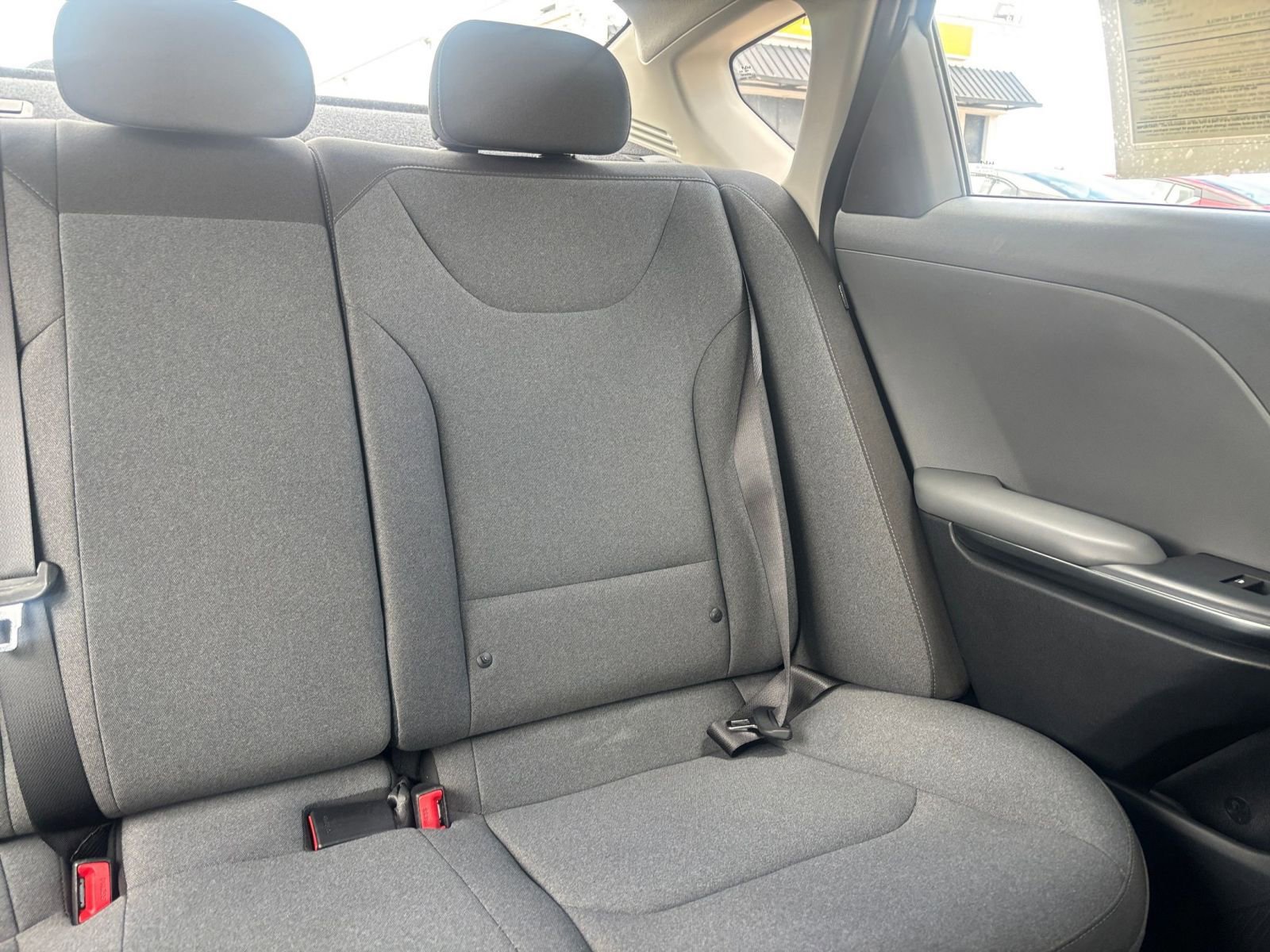 Used 2025 Kia K4 FWD image 36