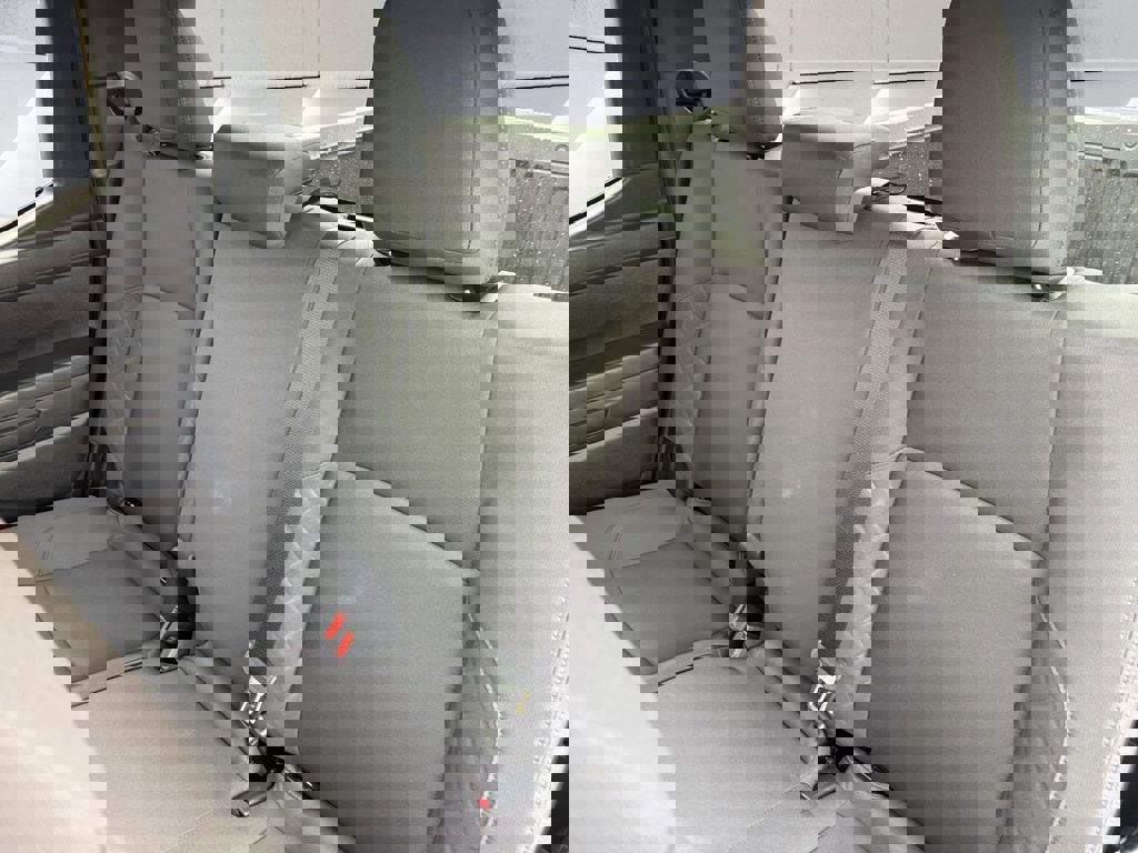 Used 2025 Toyota Tacoma SR image 18