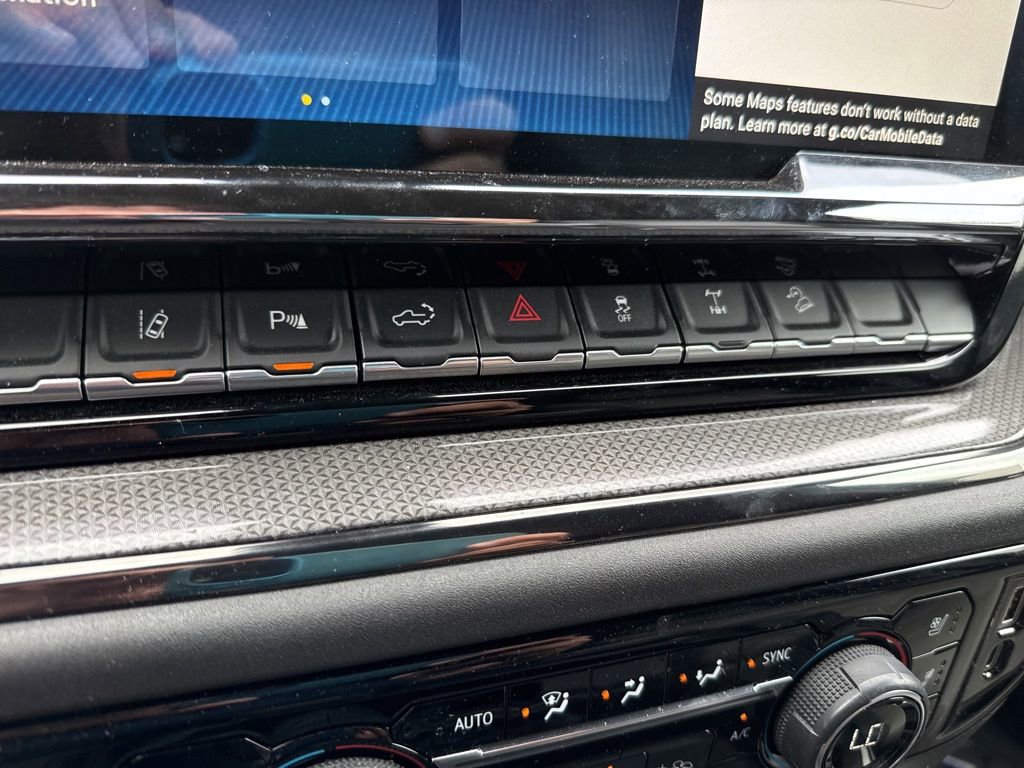 Used 2024 Chevrolet Silverado 2500 ZR2 w/ Technology Package image 36