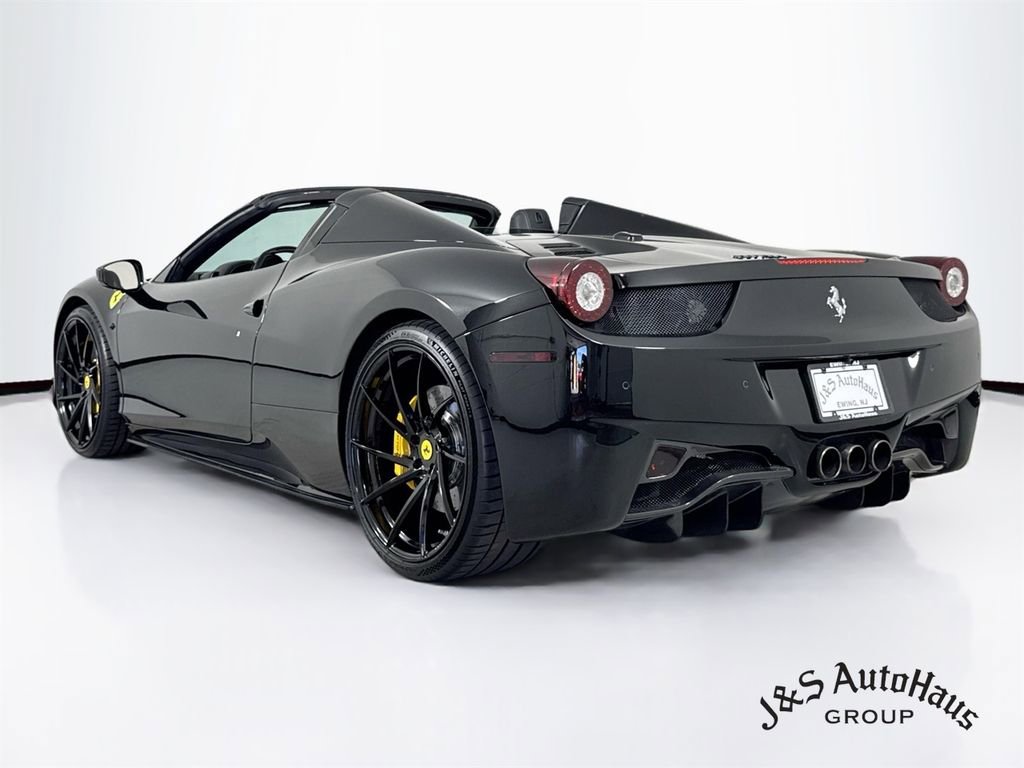 Used 2014 Ferrari 458 Spider RWD image 5