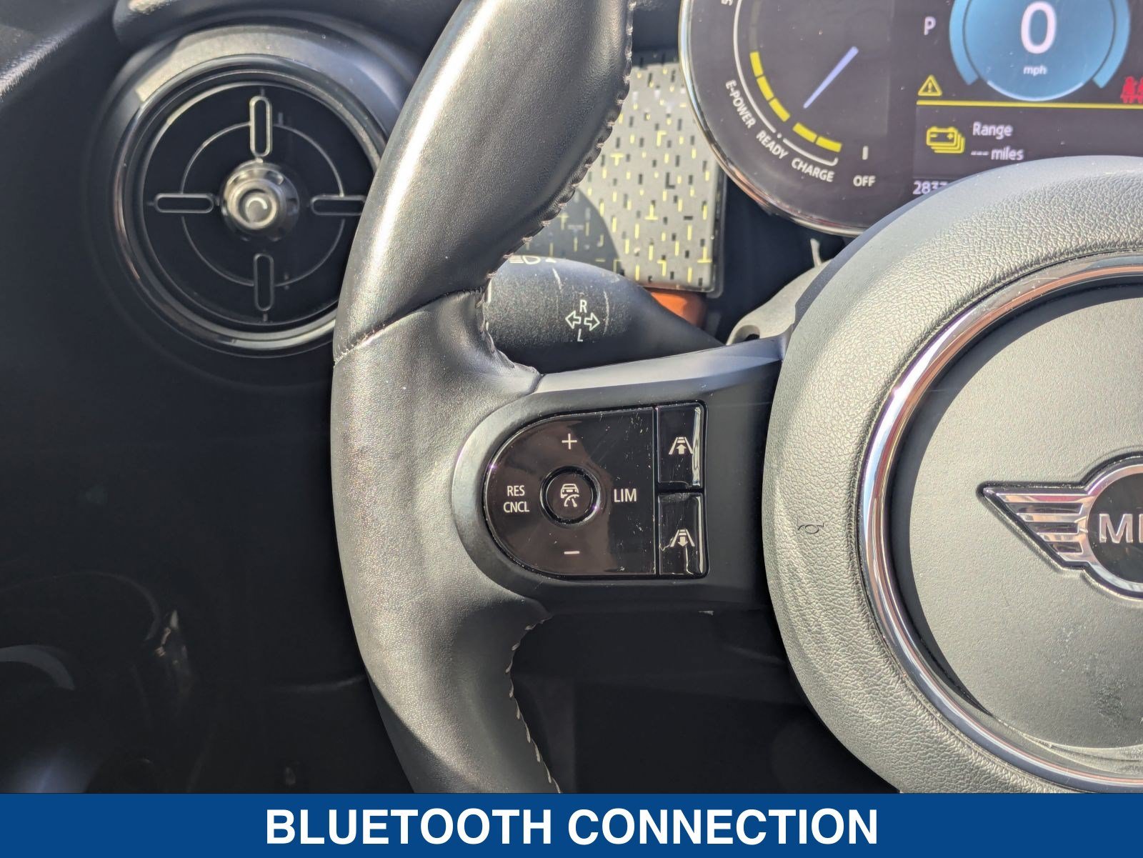 Used 2024 MINI Cooper SE FWD image 23