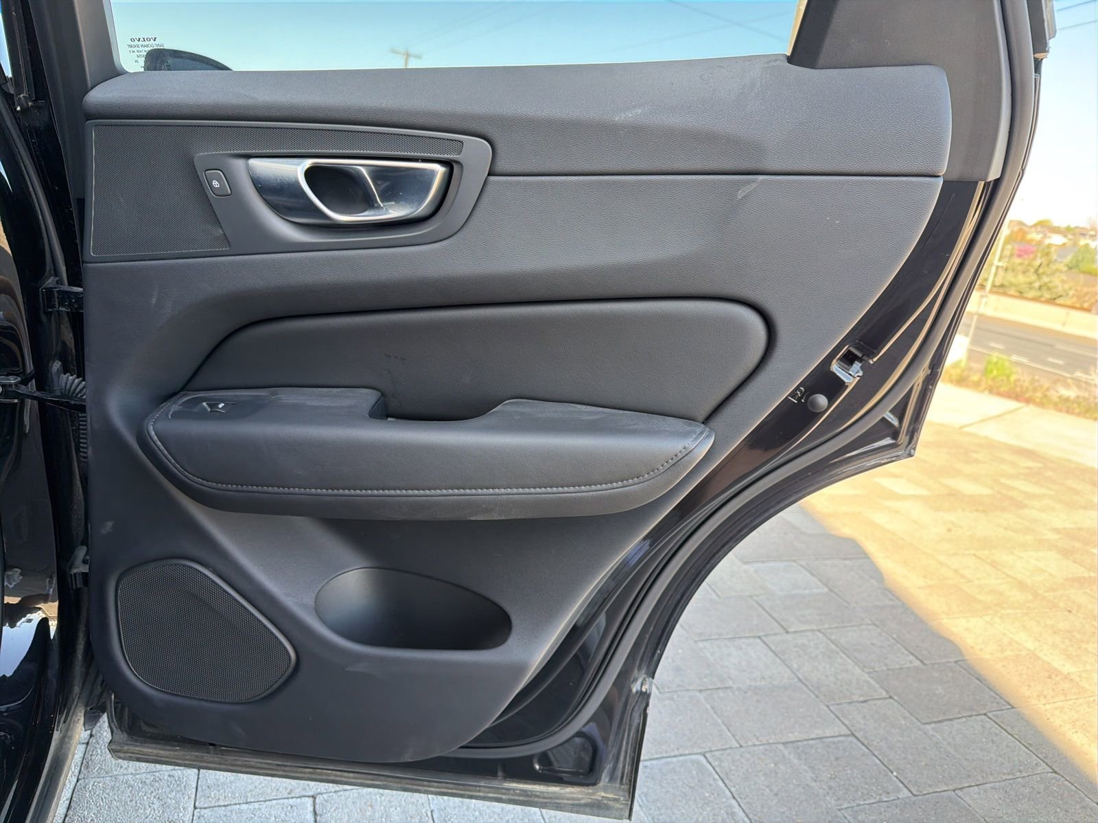 Used 2025 Volvo XC60 B5 Plus AWD/4WD image 23