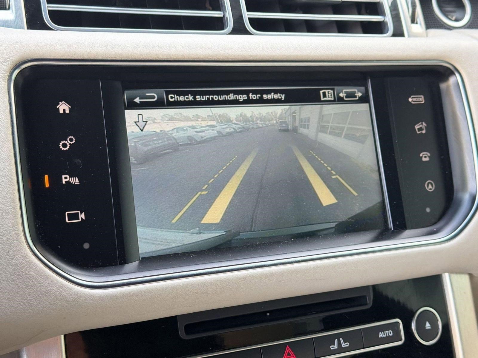 Used 2016 Land Rover Range Rover Supercharged image 23