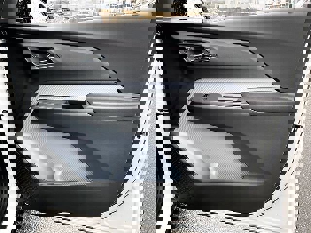 New 2027 Chevrolet Bolt LT w/ Comfort Package image 30