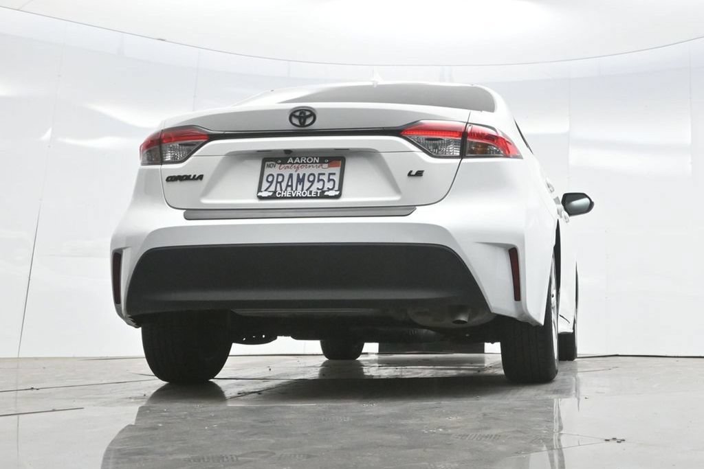 Used 2025 Toyota Corolla LE FWD image 66