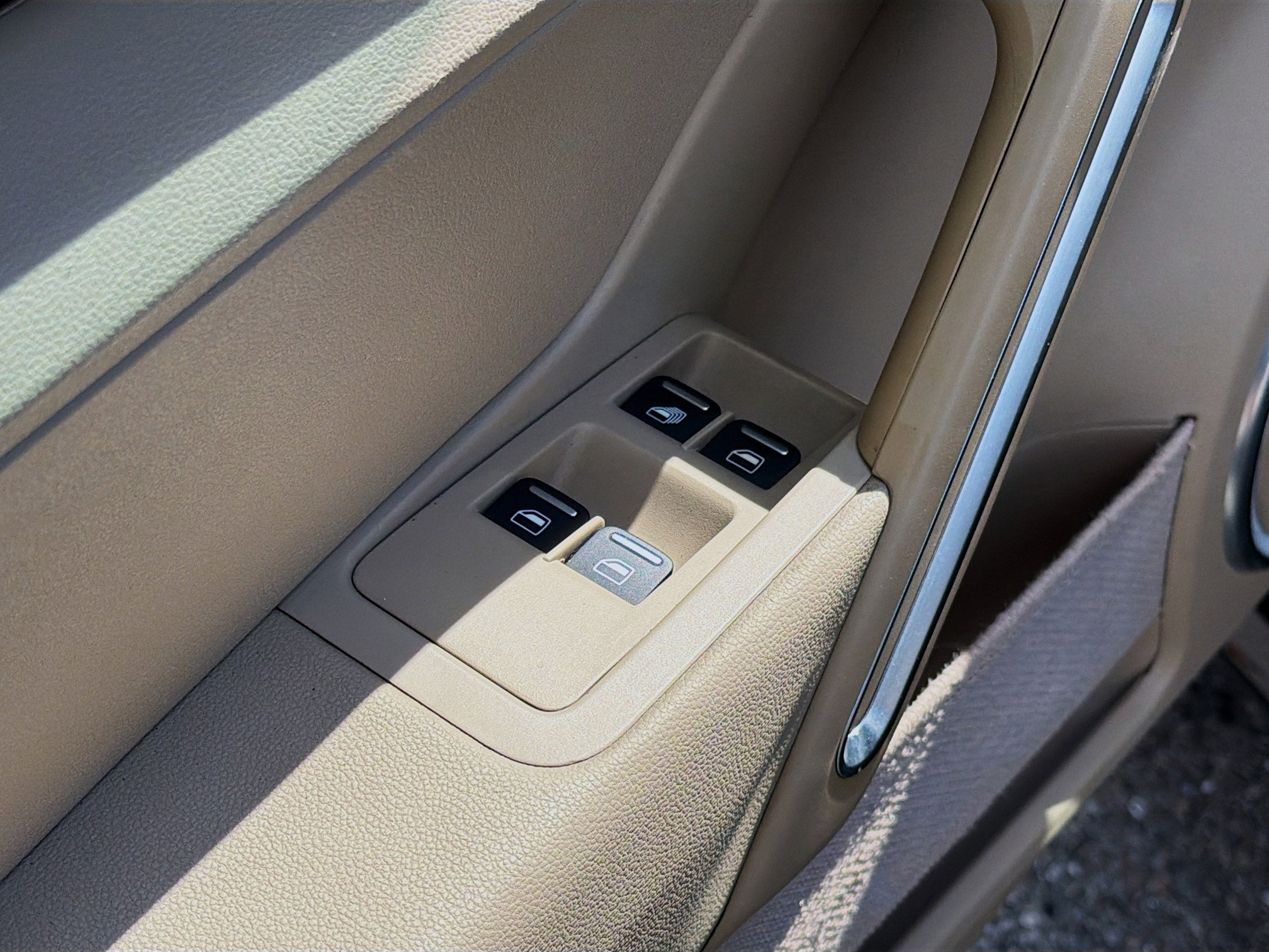 Used 2014 Volkswagen Beetle 2.5 image 19