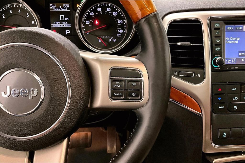 Used 2012 Jeep Grand Cherokee Overland AWD/4WD image 12