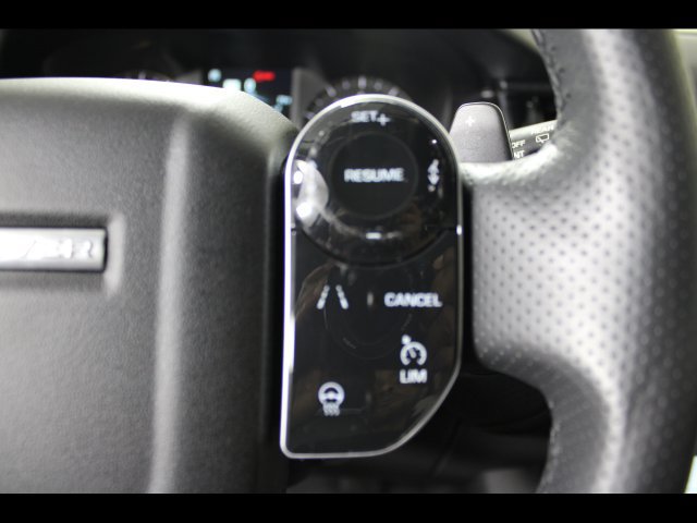 Used 2019 Land Rover Range Rover Velar S AWD/4WD image 23