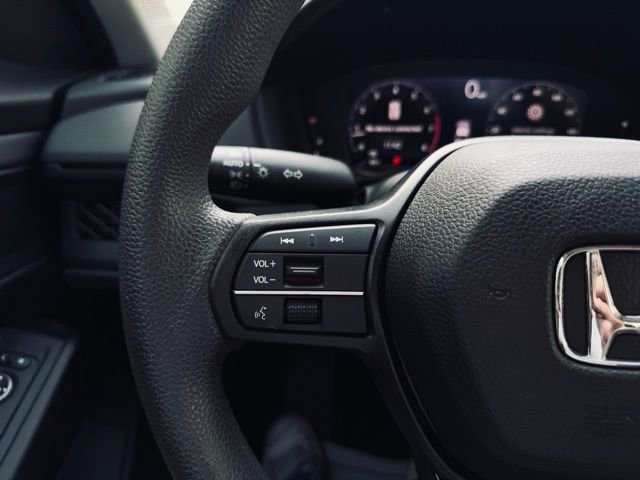 Used 2023 Honda Accord EX image 23