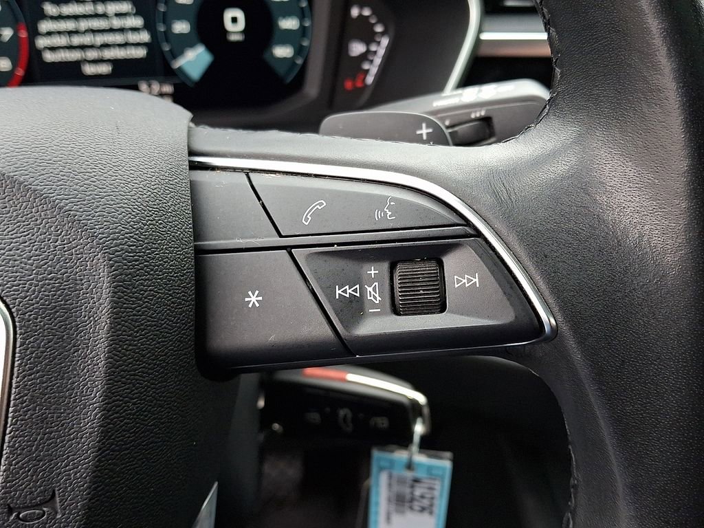 Used 2023 Audi Q3 2.0T Premium w/ 19" Wheel Package AWD/4WD image 23