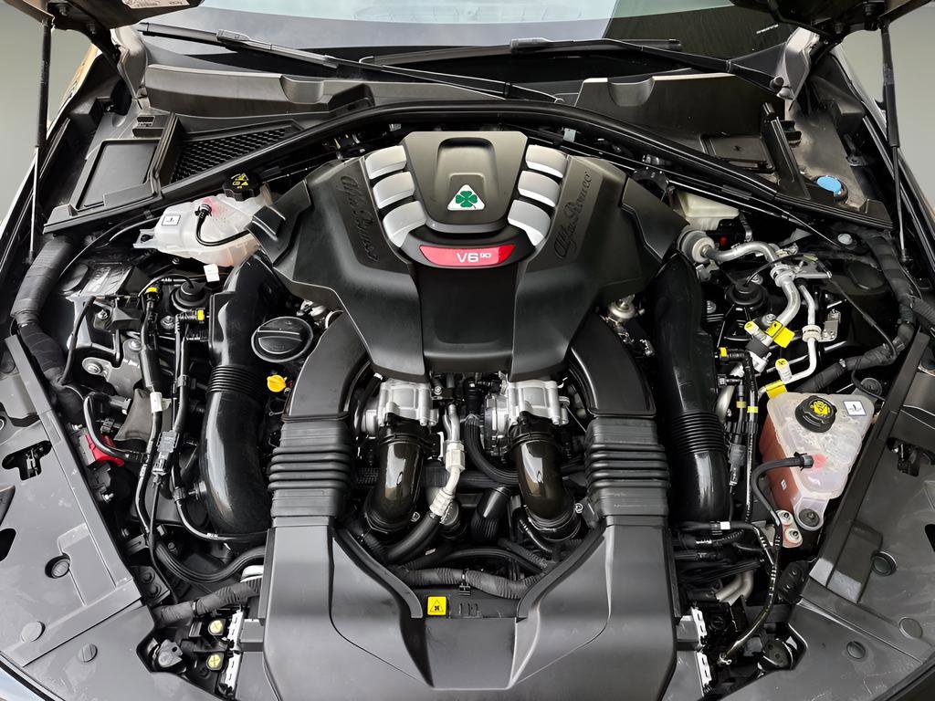 Used 2023 Alfa Romeo Giulia Quadrifoglio w/ Active Assist Plus Package image 26