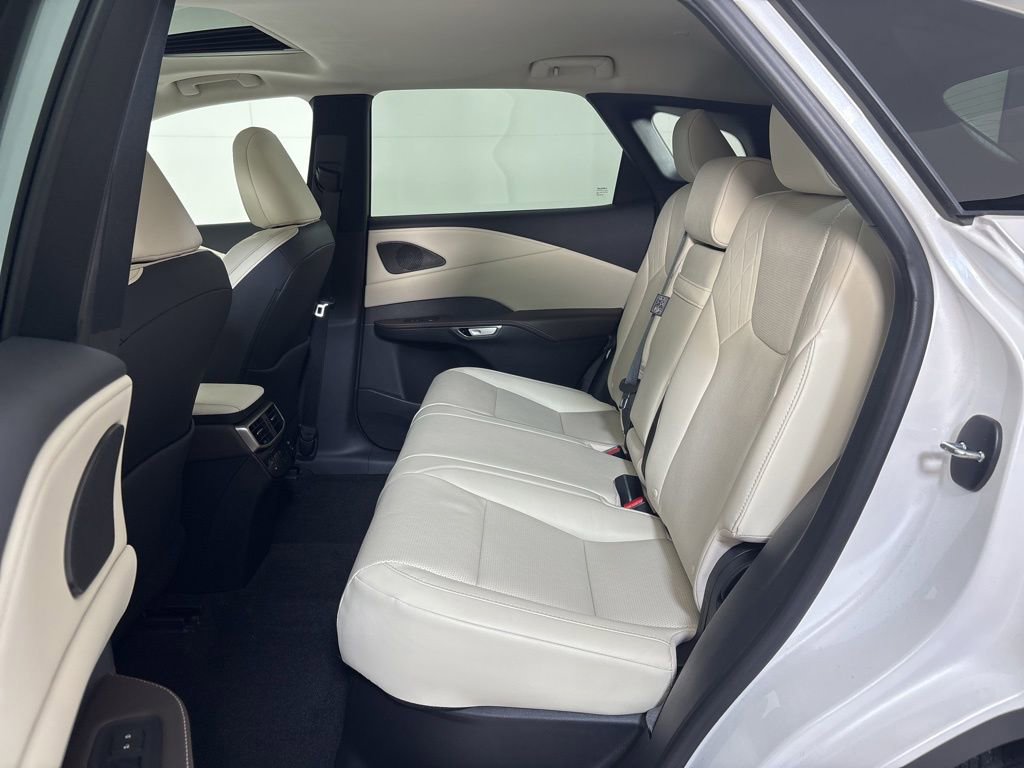 Used 2024 Lexus RX 350 Premium Plus w/ Convenience Package image 18