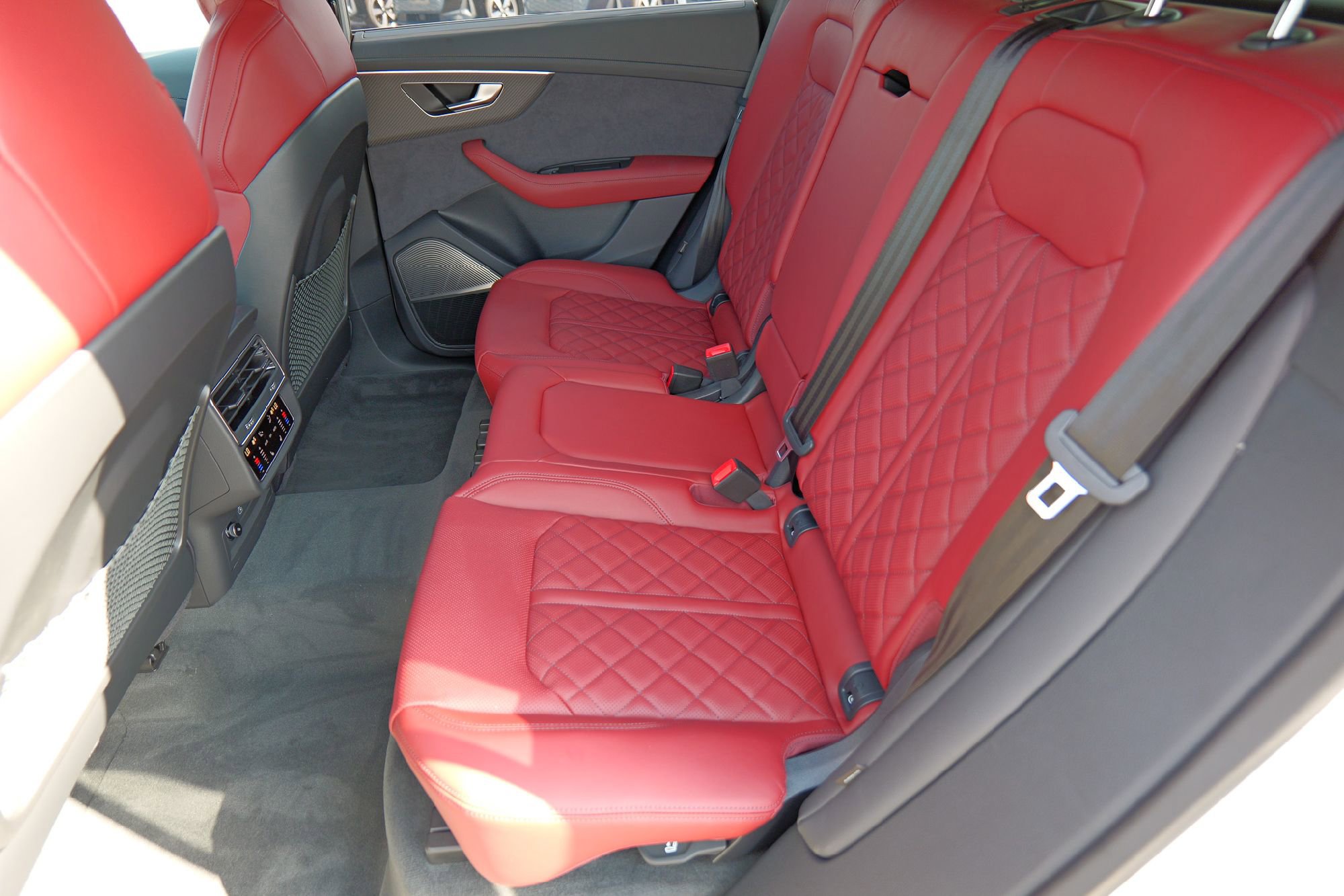 New 2026 Audi SQ8 Prestige image 26