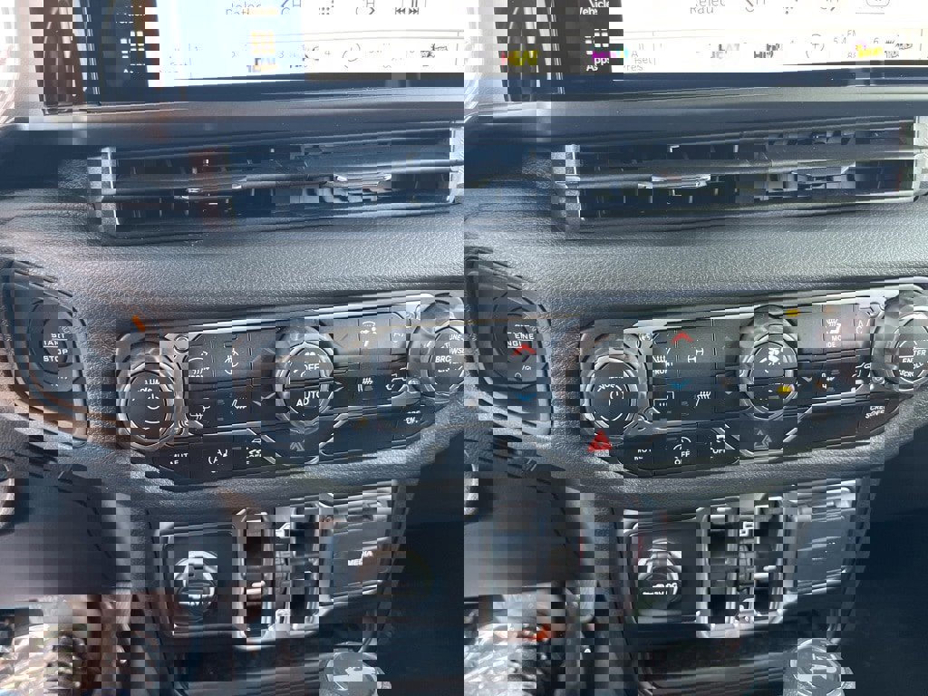 New 2025 Jeep Wrangler Sport S image 23