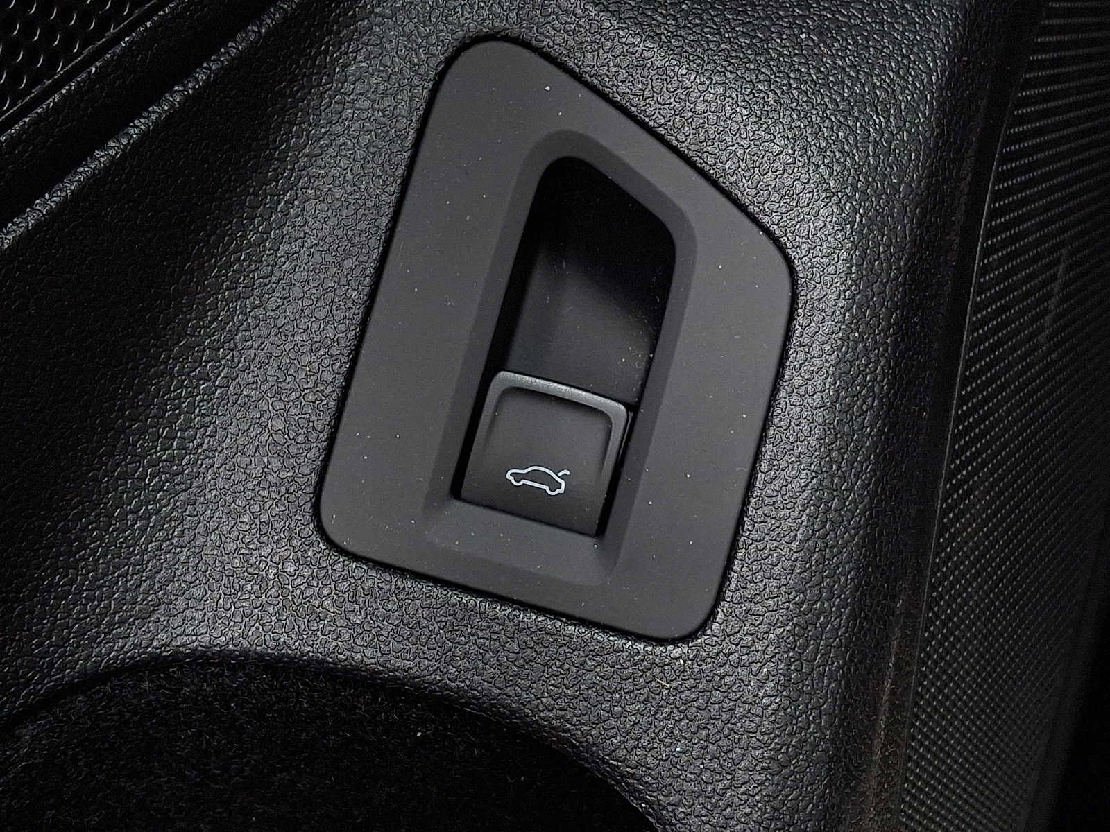 Used 2023 Volkswagen Arteon SEL AWD/4WD image 25