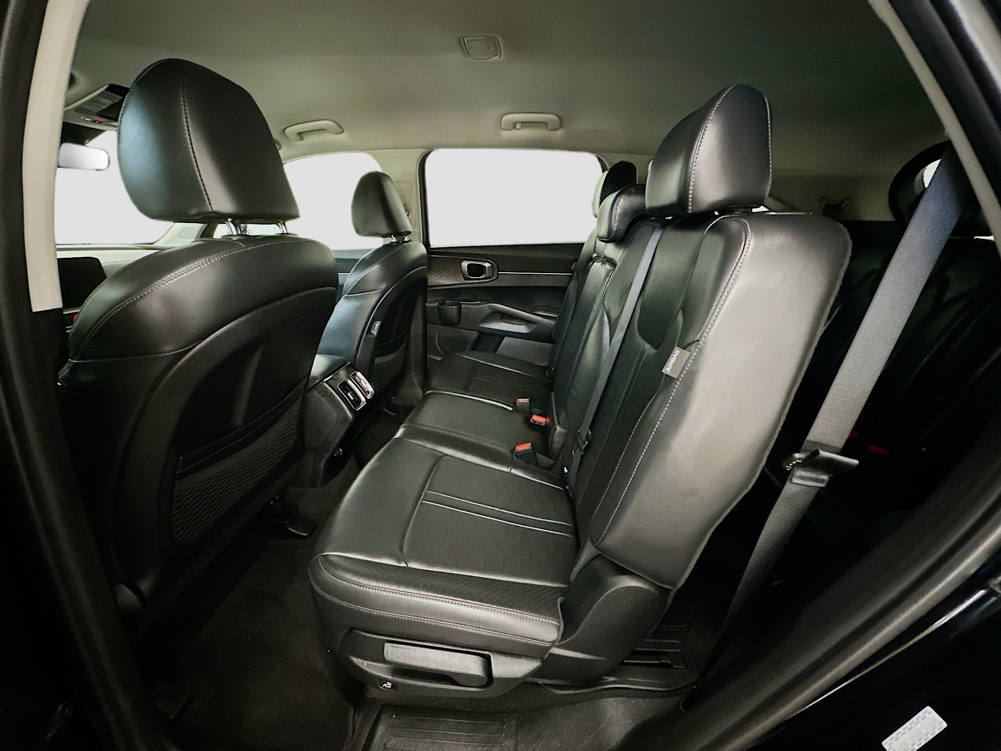 Used 2024 Kia Sorento S image 29