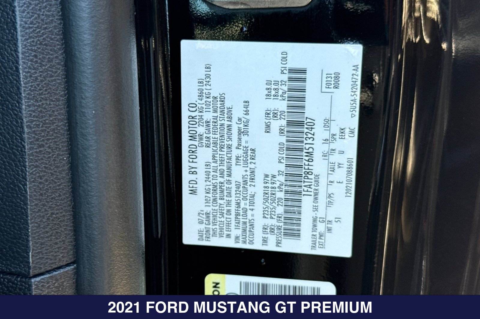 Used 2021 Ford Mustang GT Premium w/ Equipment Group 401A RWD image 30