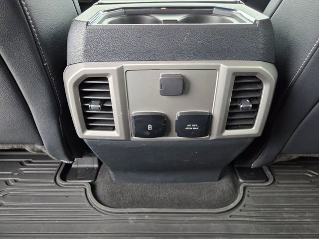 Used 2022 Ford F250 Lariat w/ Black Appearance Package image 18