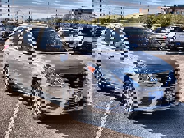 Used 2019 Nissan Versa S Plus image 8