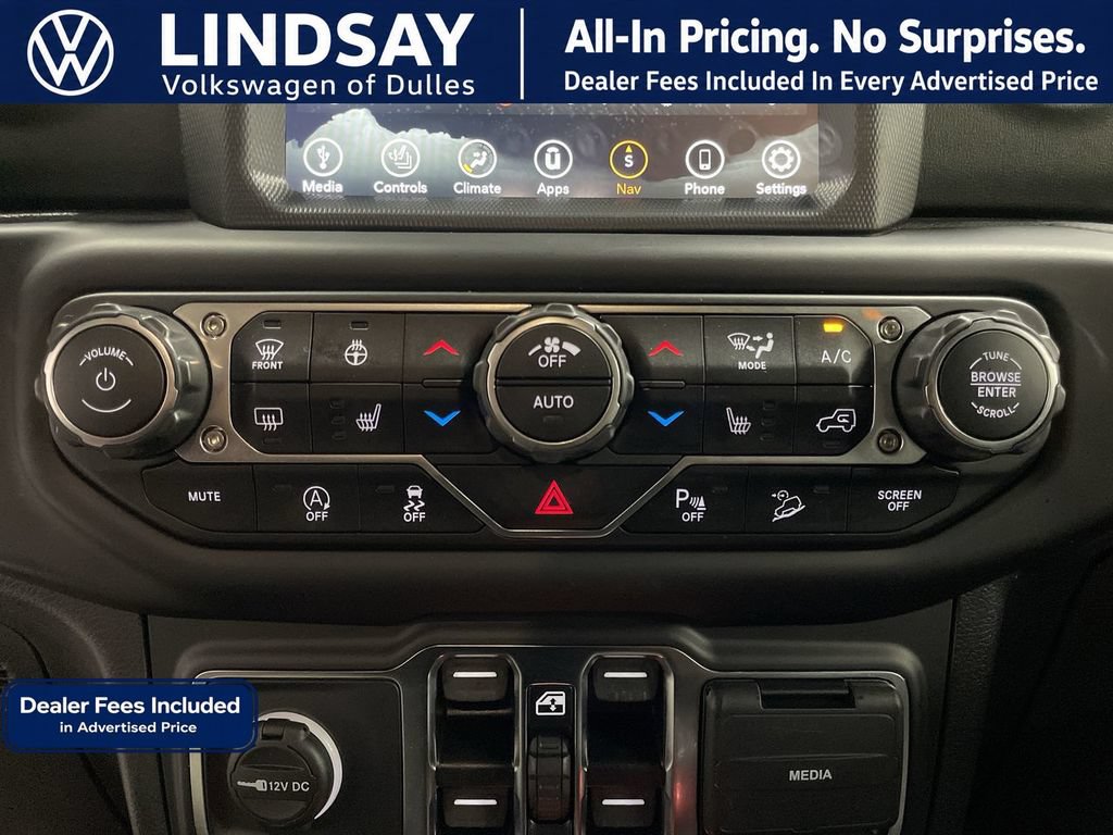 Used 2021 Jeep Wrangler Unlimited Sahara AWD/4WD image 20