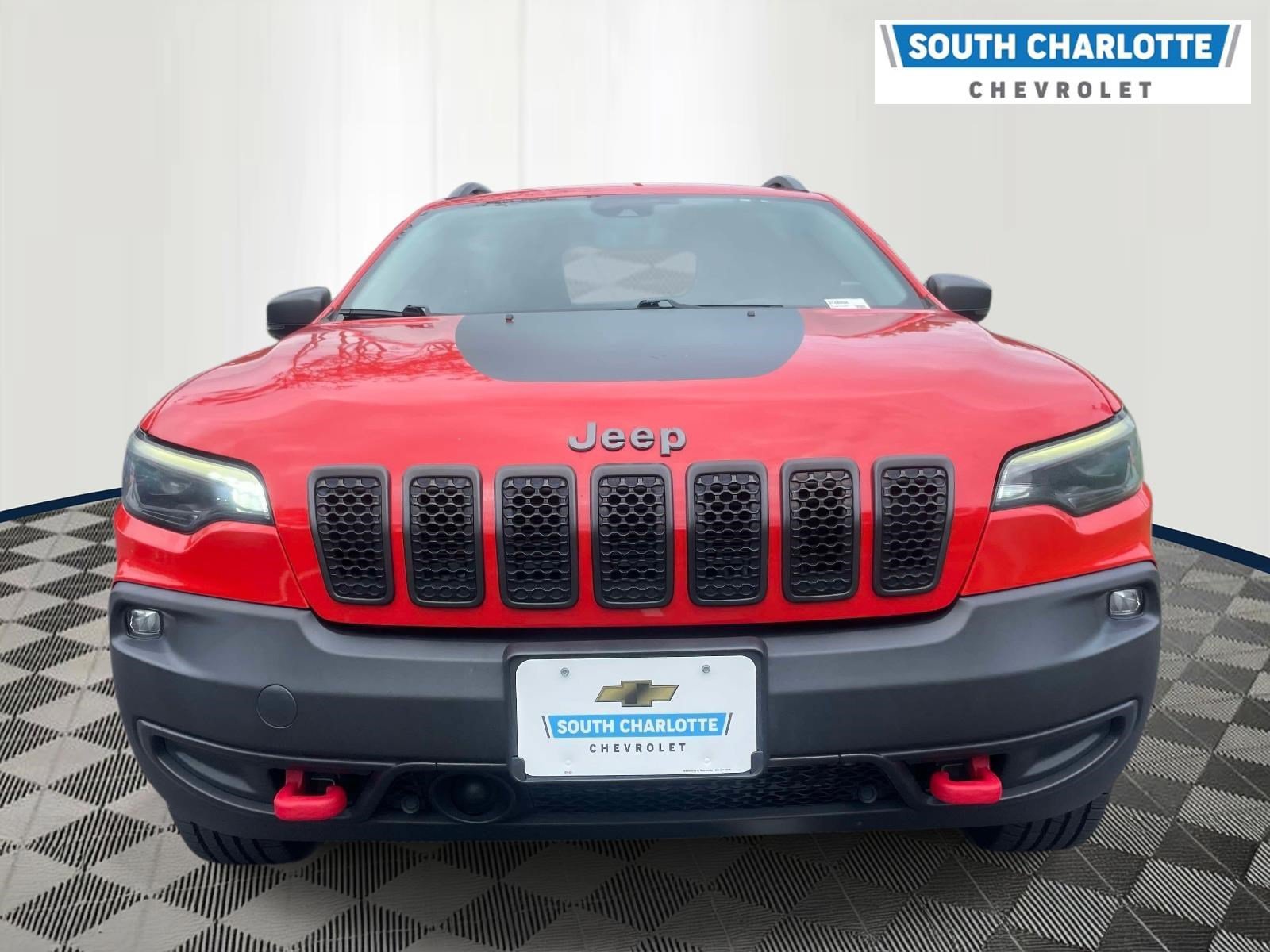 Used 2021 Jeep Cherokee Trailhawk AWD/4WD image 2